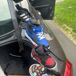 VERITY OF KIDS SHOES ALL 5C